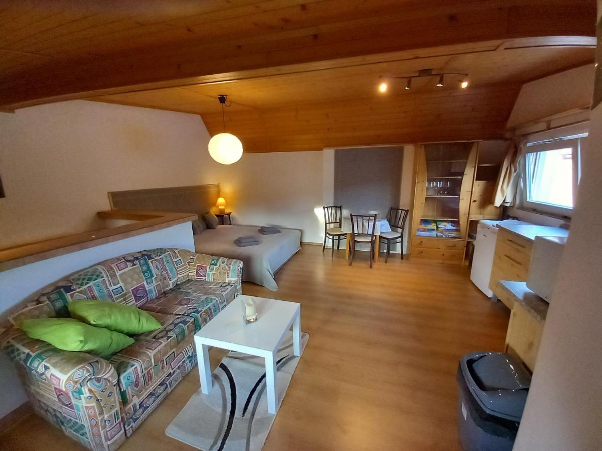 Visual Apartman Komárno Екстериор снимка